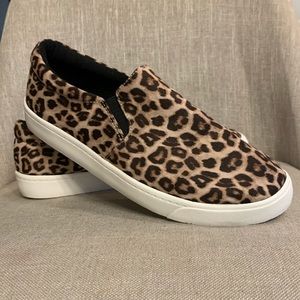 Soda leopard sneakers